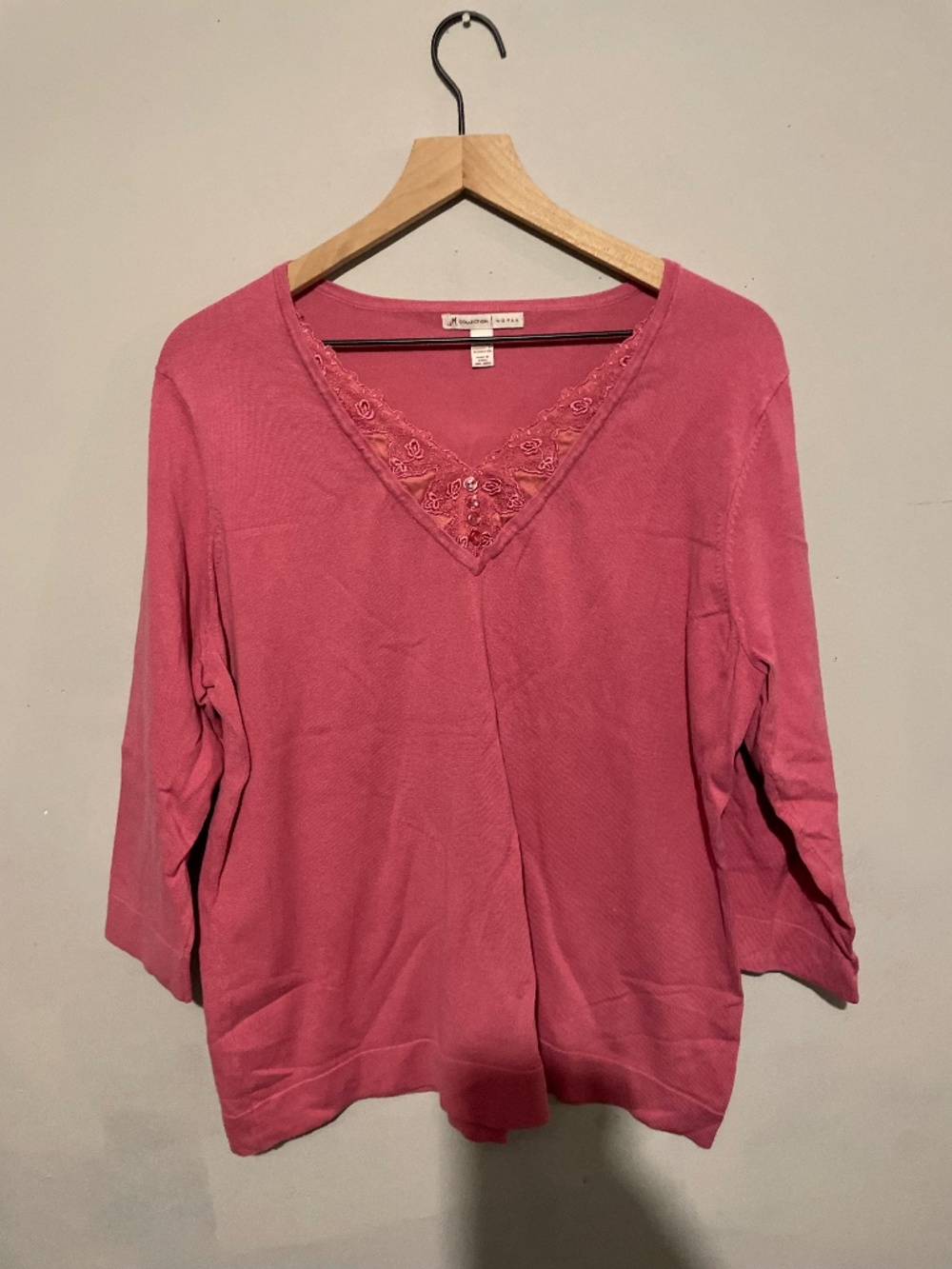 JM collection women’s one X pink sweater